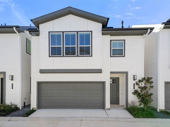 13 Fulton Row Lane, Houston TX 77076