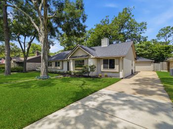 2619 Parana Drive