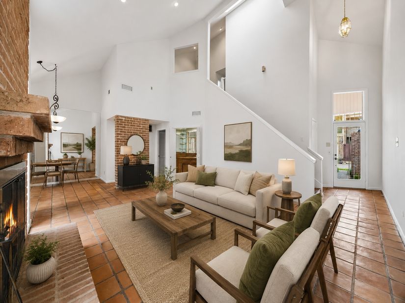 10123 Valley Forge Drive, Houston TX 77042