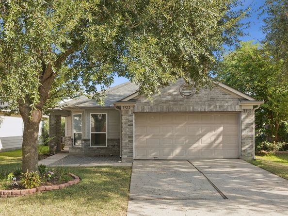 1922 Tomlinson Trail Drive, Houston TX 77067