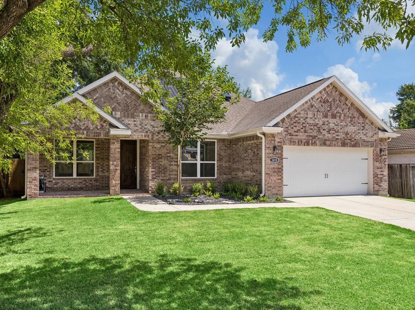 3810 Saratoga Drive, Houston TX 77088