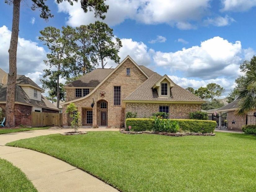 12522 Millscott Drive, Houston TX 77070