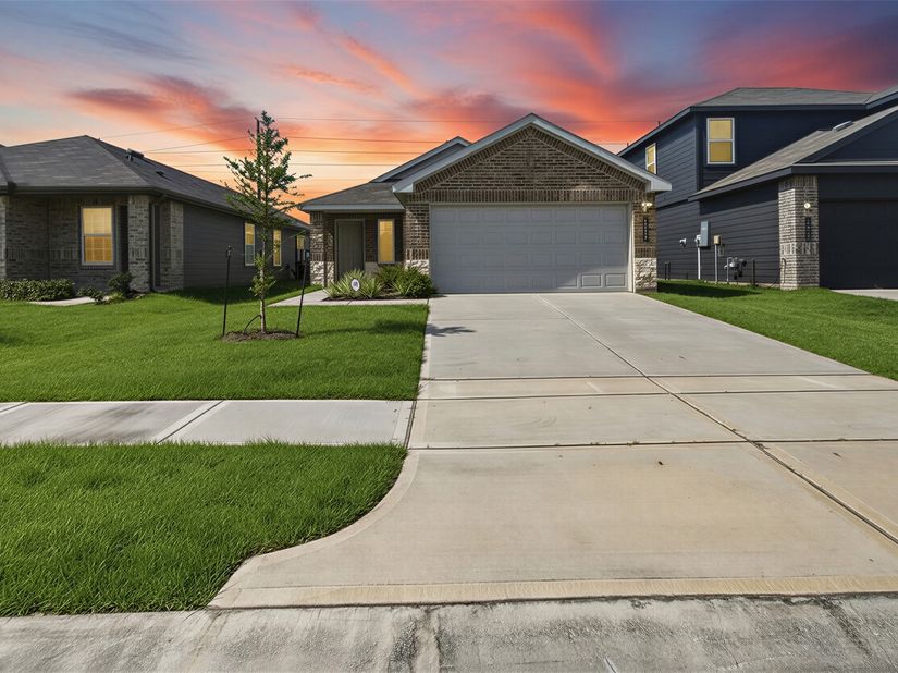 1806 Legacy Hills Drive, Houston TX 77067