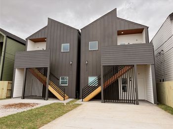 326 Clearwater A-B Street