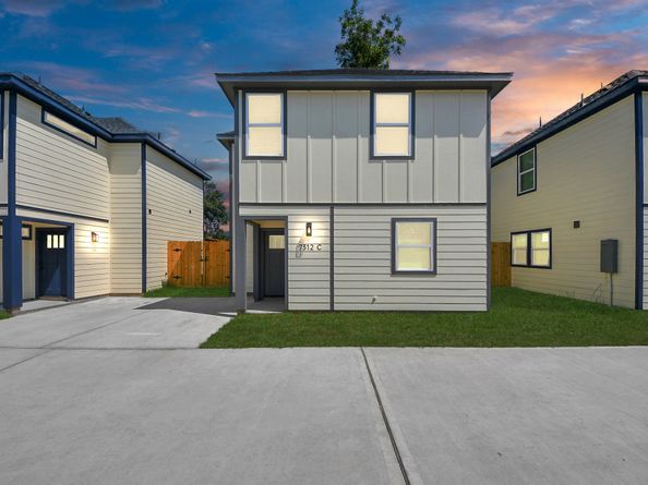 7312 Wileyvale Drive D, Houston TX 77016