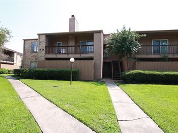 10555 Turtlewood Ct