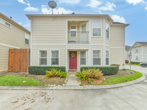 2603 Woodridge Cove Drive, Houston TX 77087