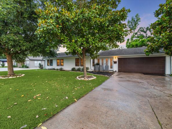 4509 Randwick Drive, Houston TX 77092