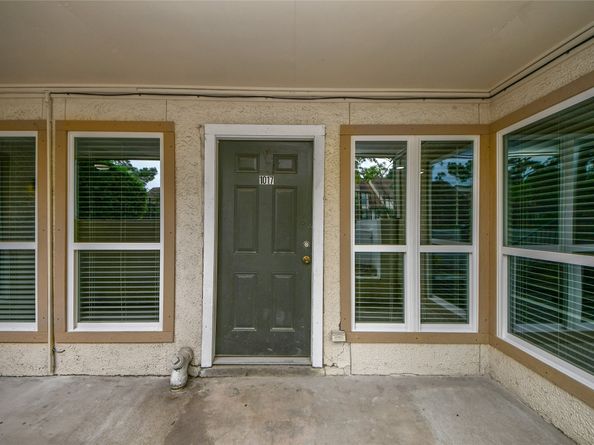 781 Country Place Drive 1017, Houston TX 77079