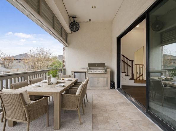 612 E 20th Street A, Houston TX 77008