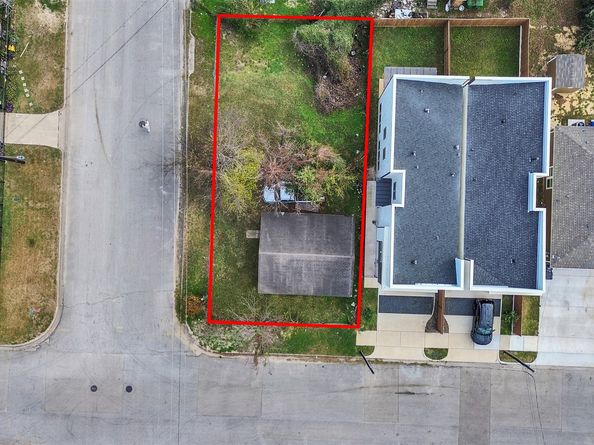 1502 Fairbanks Street, Houston TX 77009