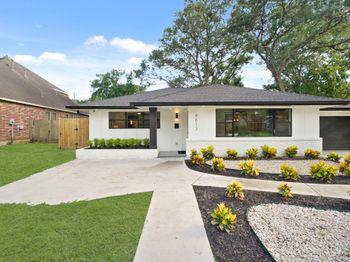 4813 Hummingbird Street