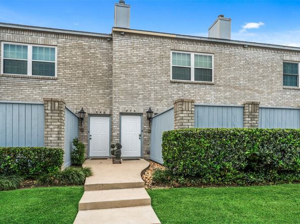 346 Wilcrest Drive 346, Houston TX 77042