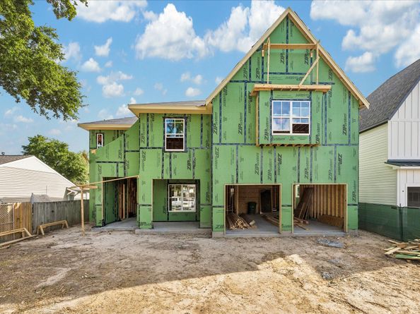 1335 Gardenia Drive, Houston TX 77018
