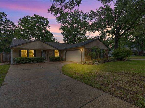 5302 Manor Oaks Drive, Houston TX 77339