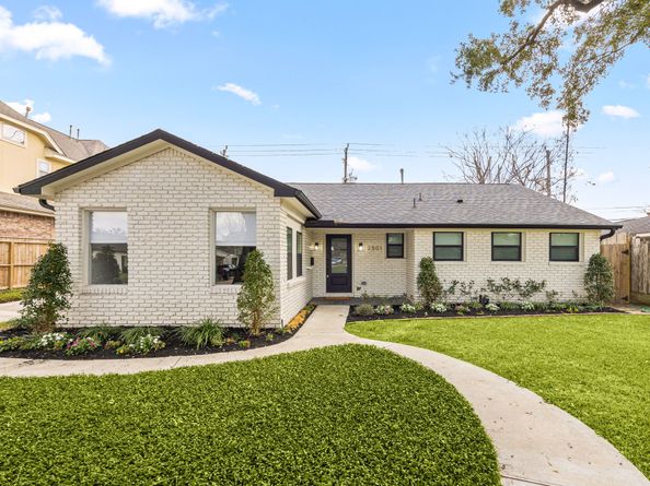 2501 Briarhurst Drive, Houston TX 77057