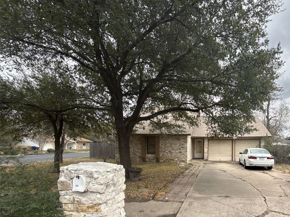 4801 Scarsdale Drive, Austin TX 78744