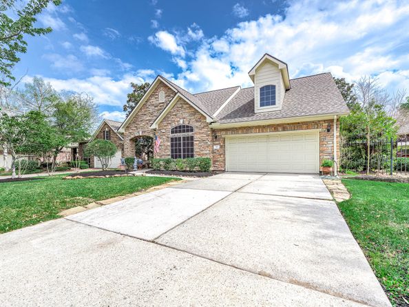 38 E Royal Mews, Conroe TX 77384