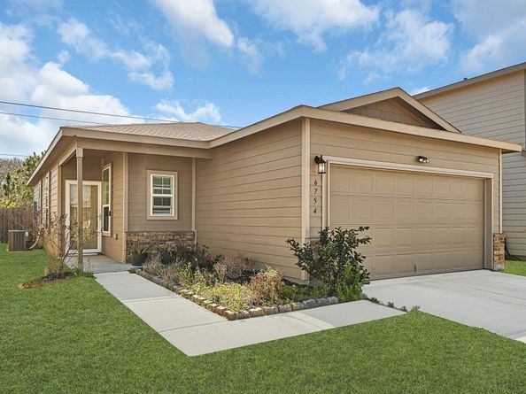 6754 Hobby Wind Ridge Drive, Houston TX 77075
