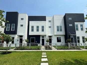 3405 Robin Rose Lane