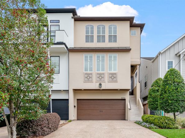 1650 Bonnie Brae Street, Houston TX 77006