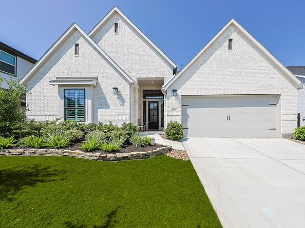 26951 Longwood Ledge Drive, The Woodlands TX 77389