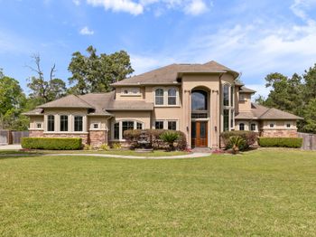4447 Chateau Creek Way