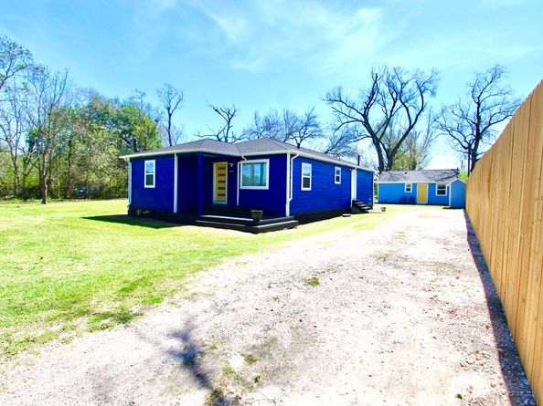 2022 Ladin Drive, Houston TX 77039