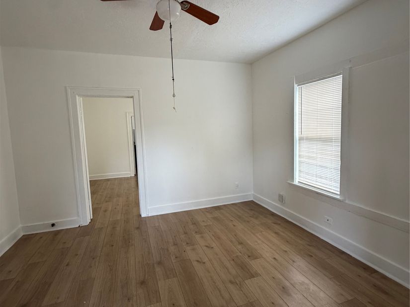 7405 Capitol Street, Houston TX 77011