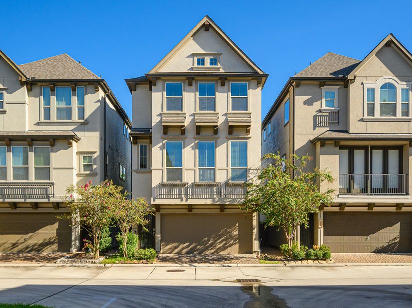10716 Addicks Oaks Place, Houston TX 77043
