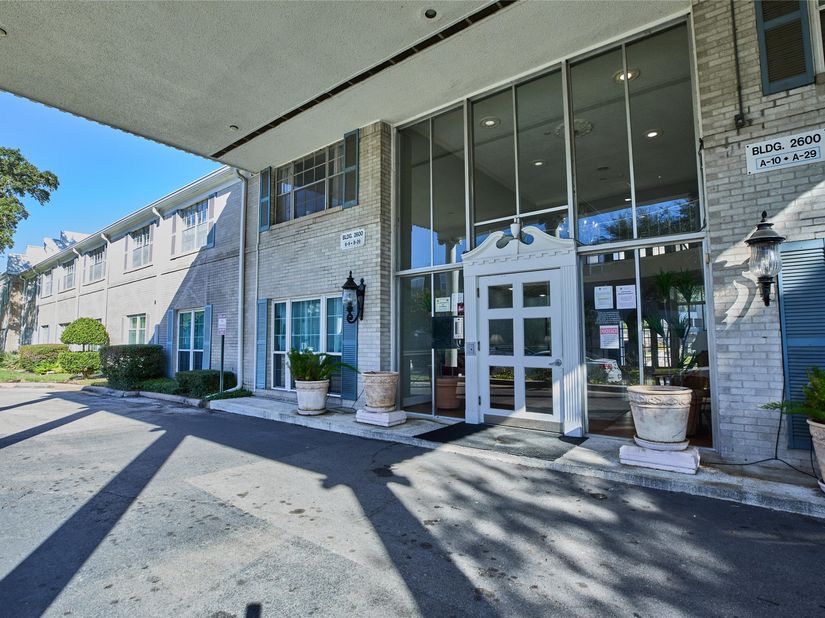 2600 Bellefontaine Street A24, Houston TX 77025