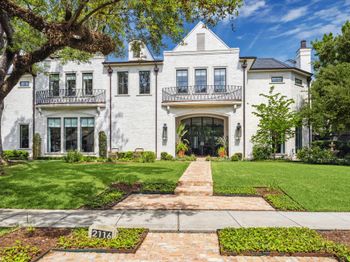 2116 Looscan Lane