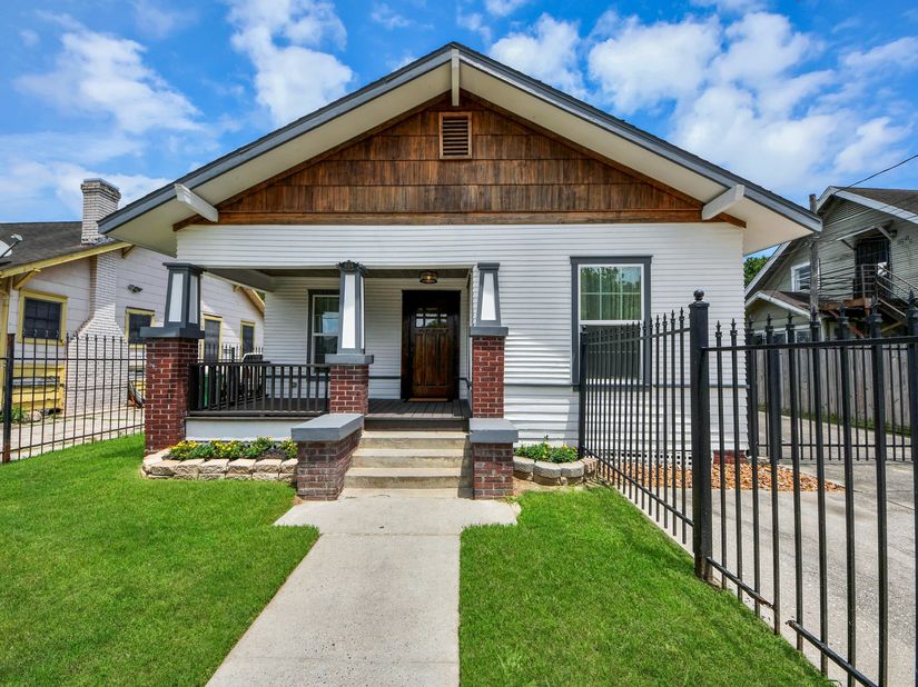 225 Lenox Street, Houston TX 77011
