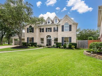 15903 Lake Loop Drive
