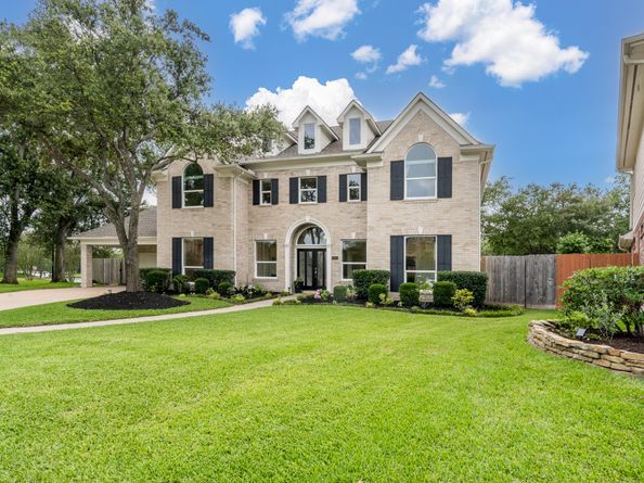 15903 Lake Loop Drive, Cypress TX 77433
