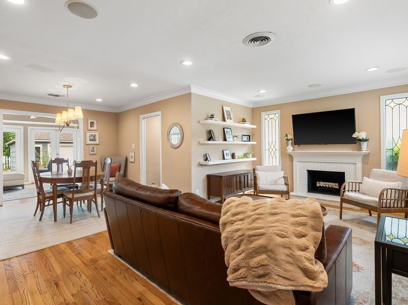 1115 Woodhill Road, Houston TX 77008