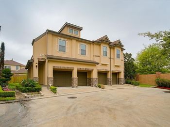 2906 Royal Oaks Crest Crest