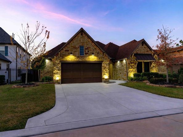 6 Canopy Green Drive, Tomball TX 77375