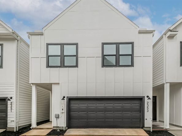 2353 Hoskins Drive, Houston TX 77080