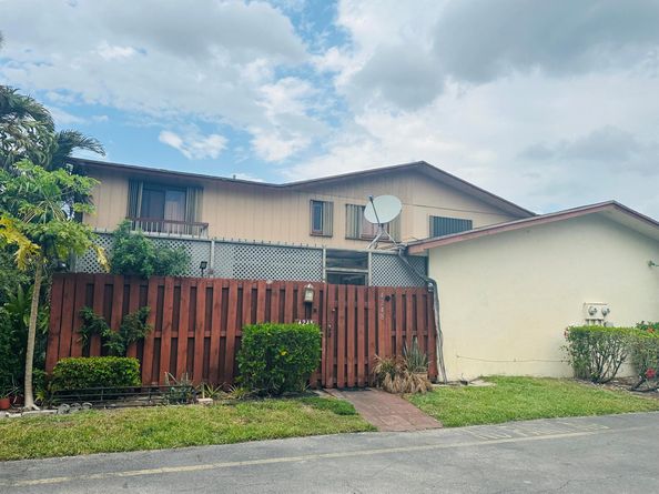 4248 S Landar Drive, Lake Worth FL 33463