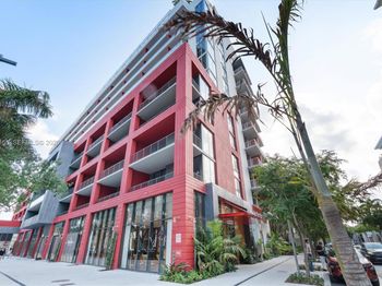 90 NE 32 Street