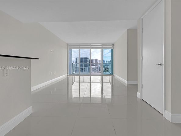 1861 S River Drive 2209, Miami FL 33125