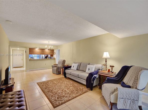 1713 Whitehall Drive 304, Davie FL 33324