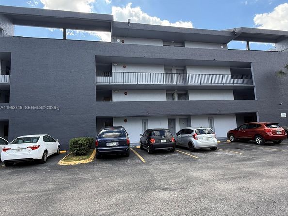 8821 W Flagler Street 411, Miami FL 33174