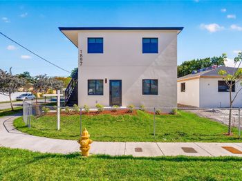 1895 NW 47th Terrace