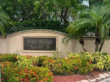 628 Sea Pine Way