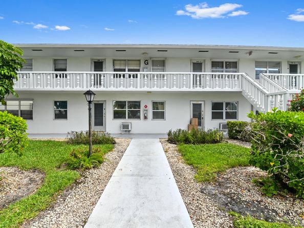 149 Coventry G, West Palm Beach FL 33417