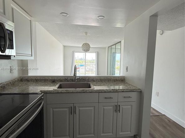 16465 NE 22nd Avenue 610, North Miami Beach FL 33160