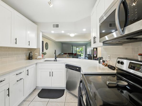 23380 Carolwood Lane 202, Boca Raton FL 33428