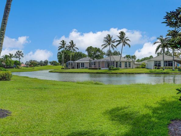 7955 Rockford Rd, Boynton Beach FL 33472